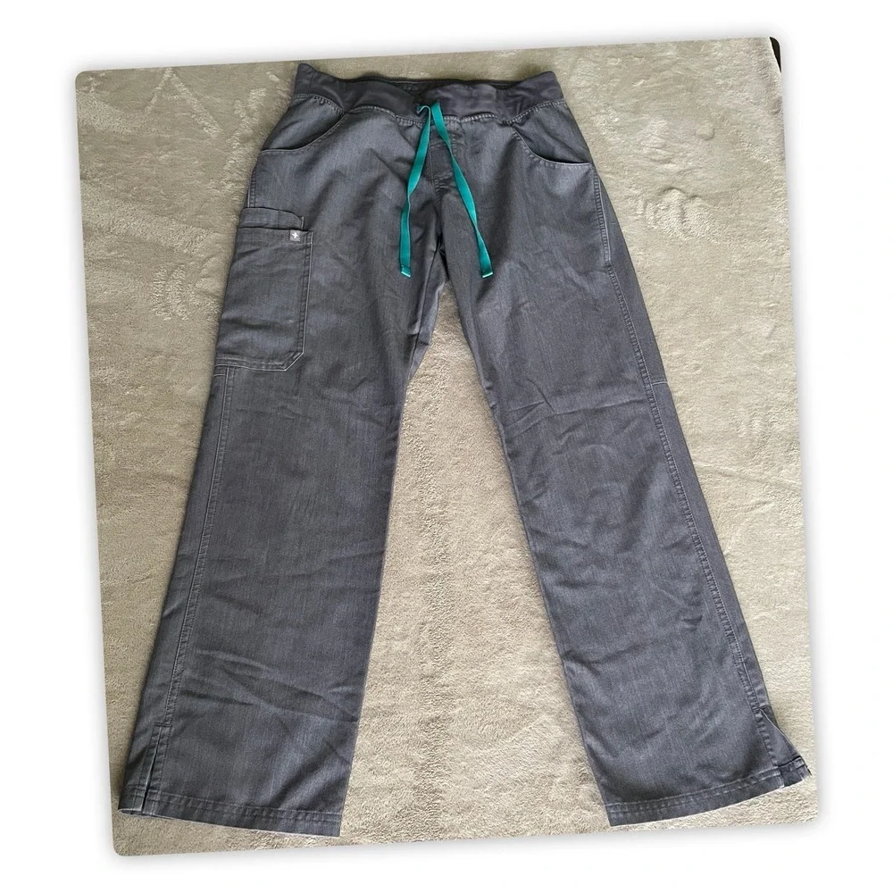 FIGS Technical Collection Gray Scrub Pants Women's S/P Cargo Stretch Drawstring